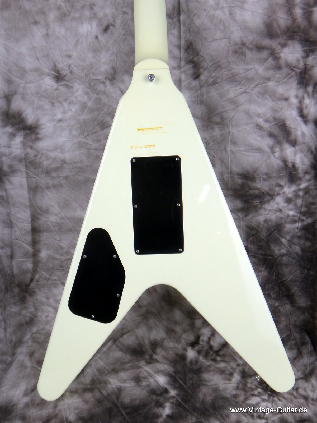 Gibson-Flying-V-white-Floyd-Rose-004.JPG