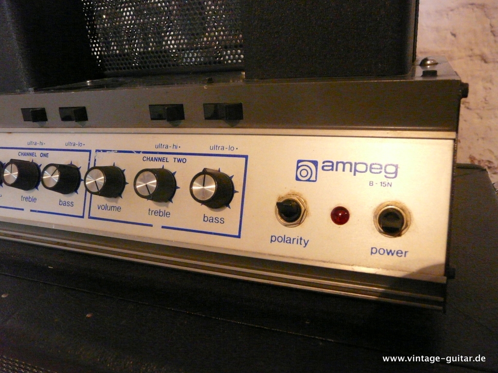 Ampeg B-15N Fliptop