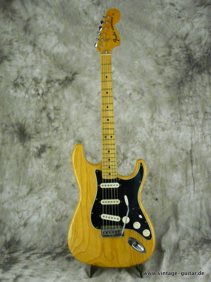 Fender-Stratocaster-Natural-black-white-parts-1974-001.JPG