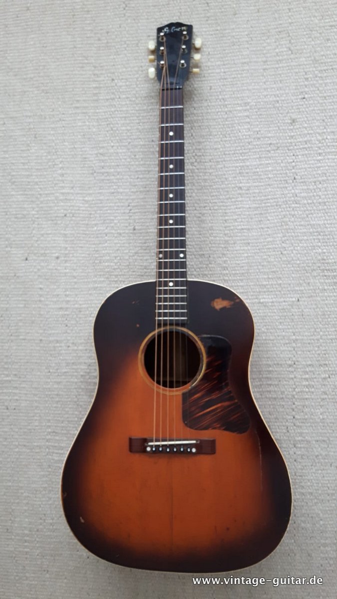 Gibson-J-35-1942-001.jpg