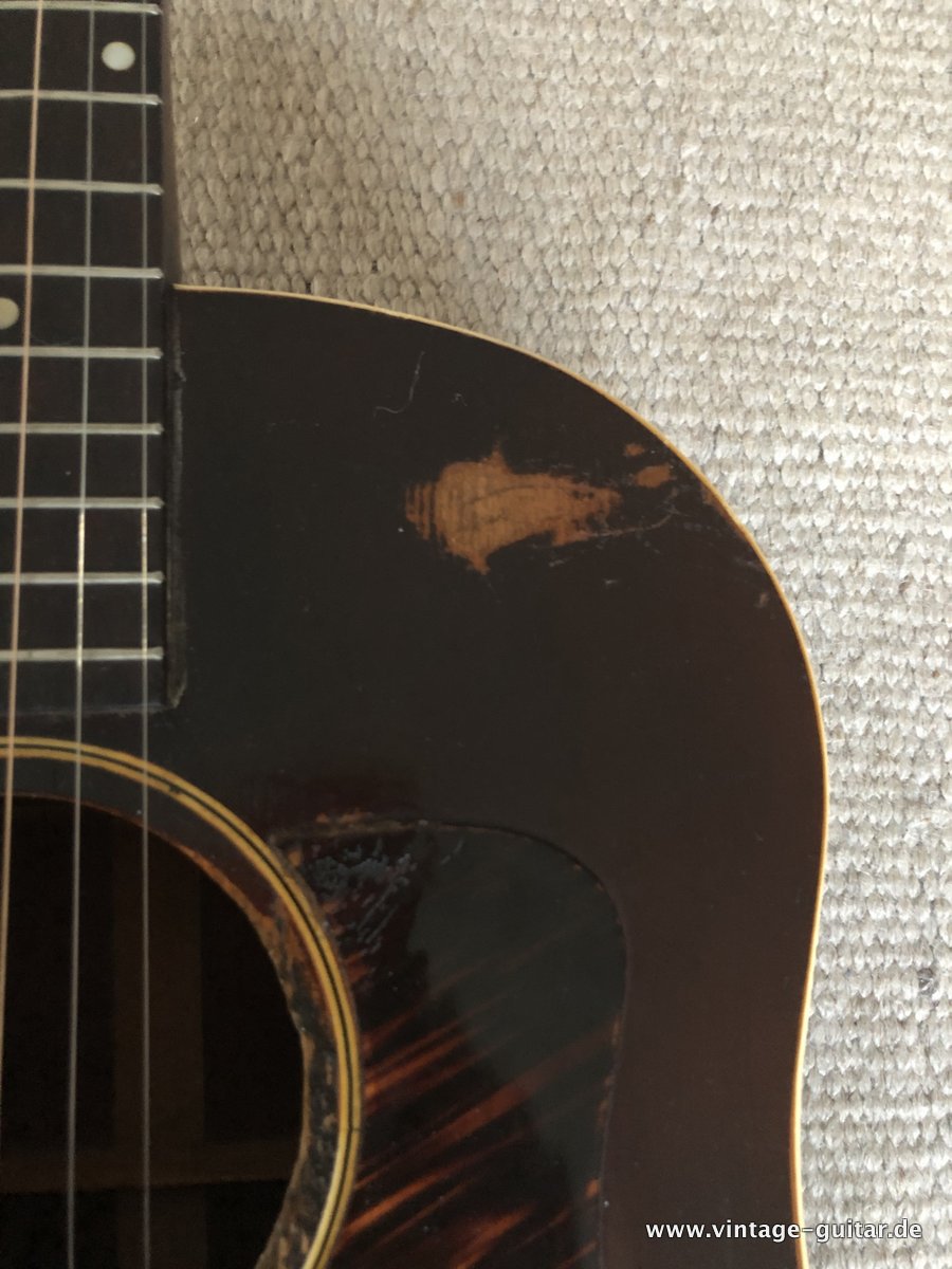 Gibson-J-35-1942-0041.jpg