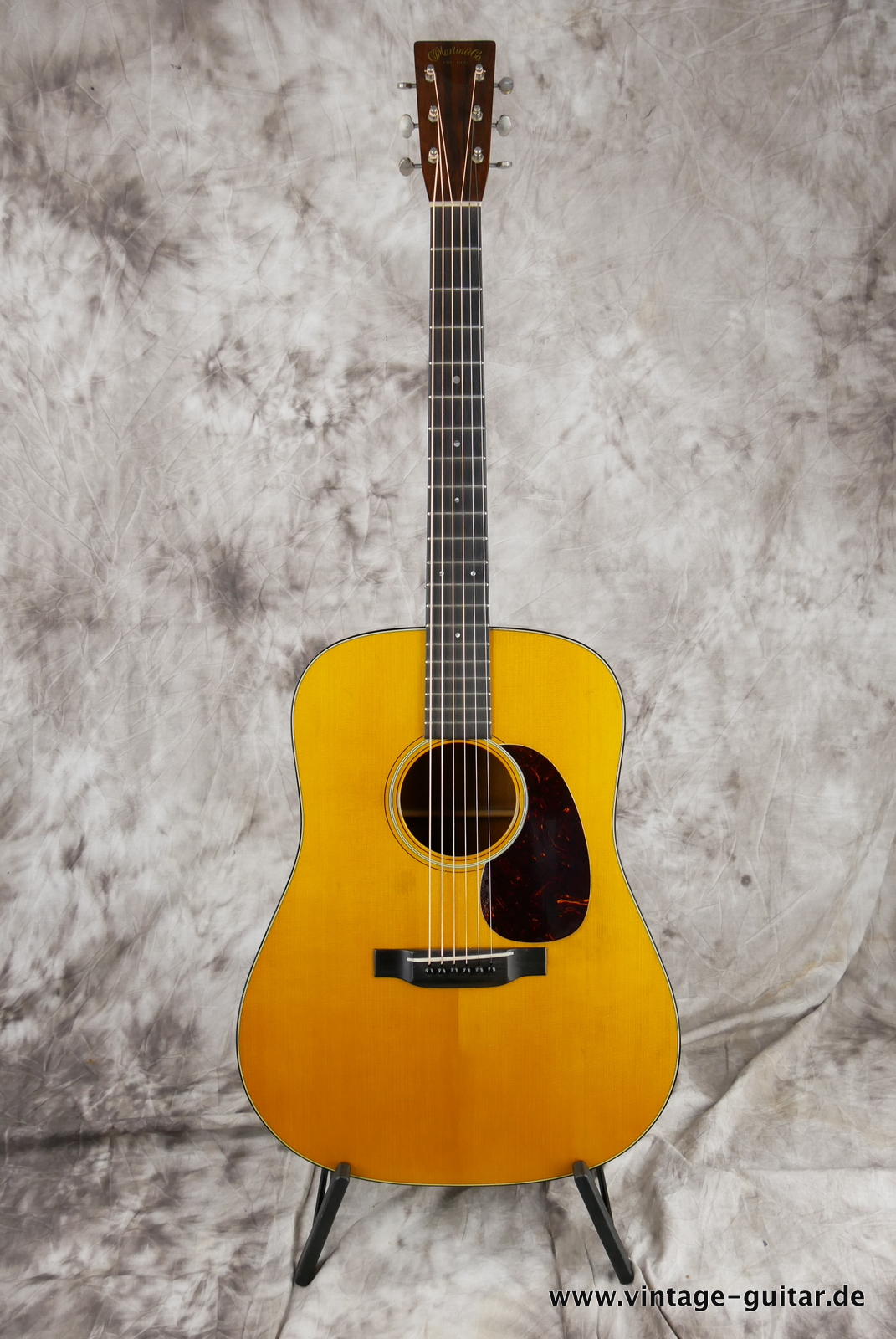 Martin-D18-authentic-1939-aged-2019-natural-001.JPG