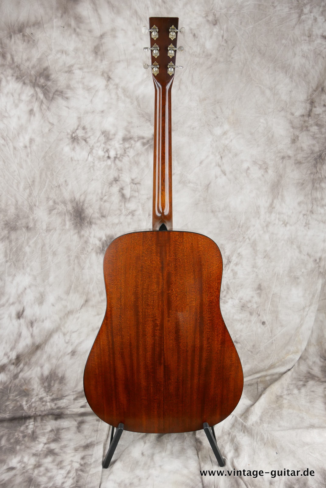 Martin-D18-authentic-1939-aged-2019-natural-002.JPG