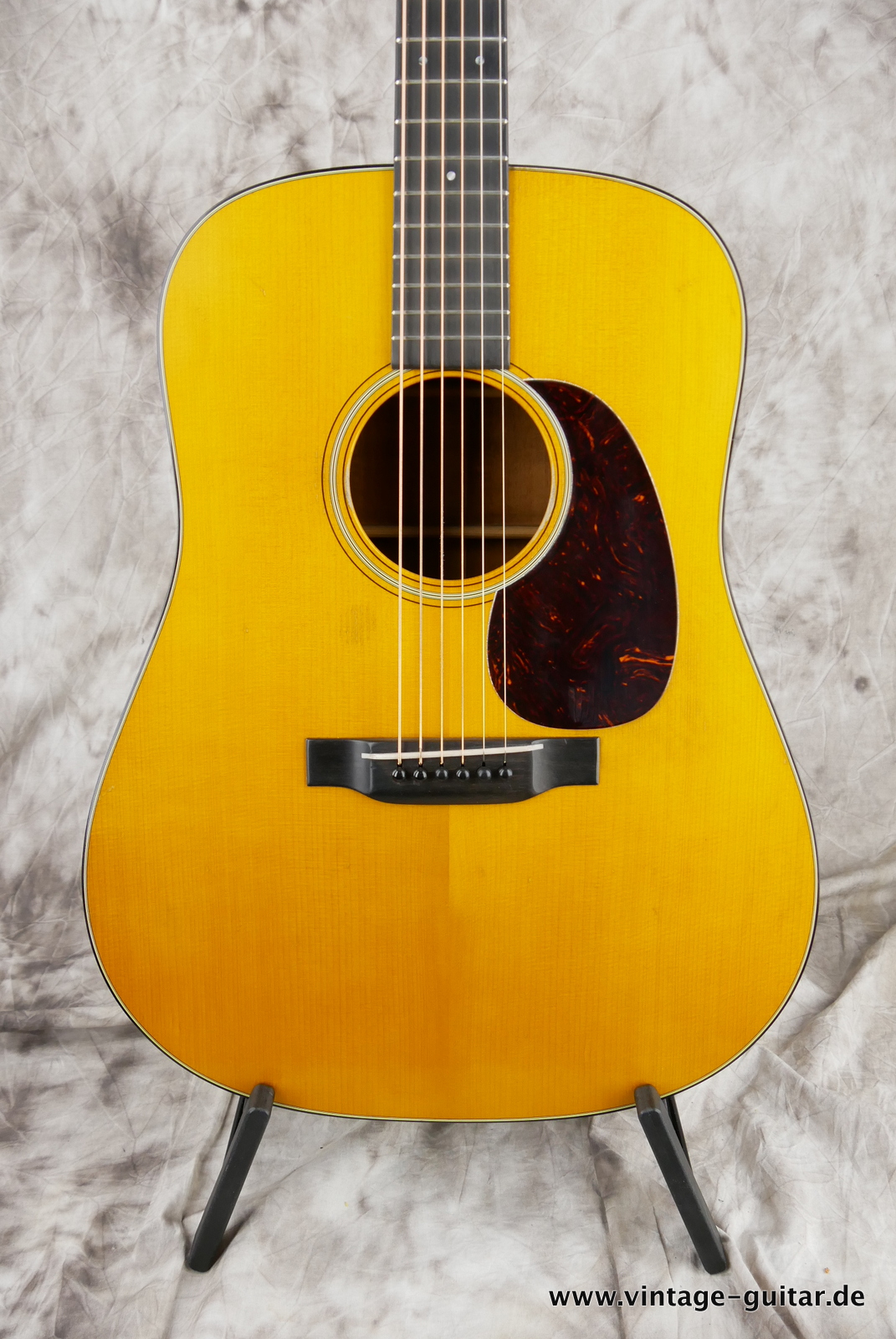 Martin-D18-authentic-1939-aged-2019-natural-007.JPG