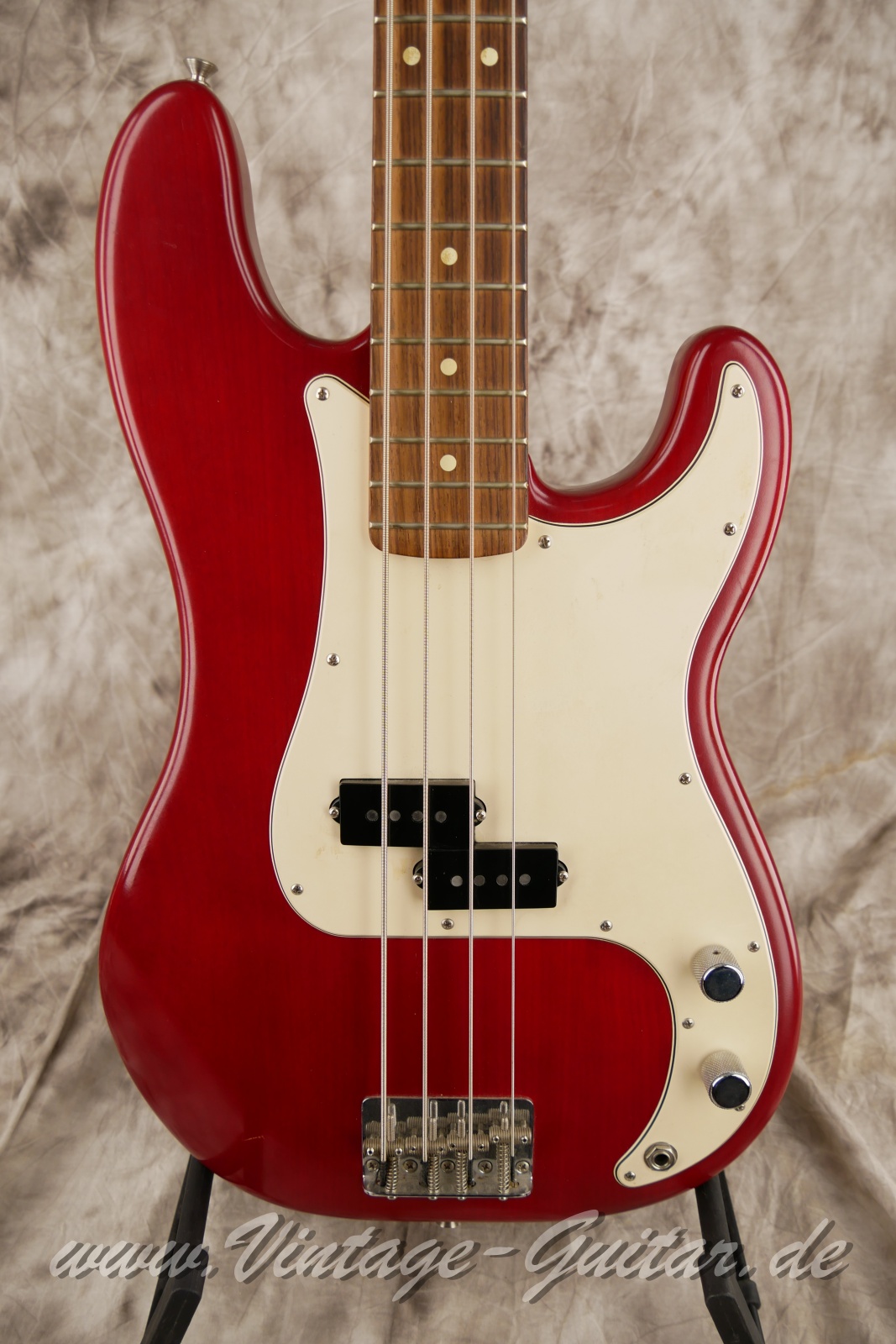 img/vintage/5770/Fender_precision_bass_highway_one_transparent_red_usa-007.JPG