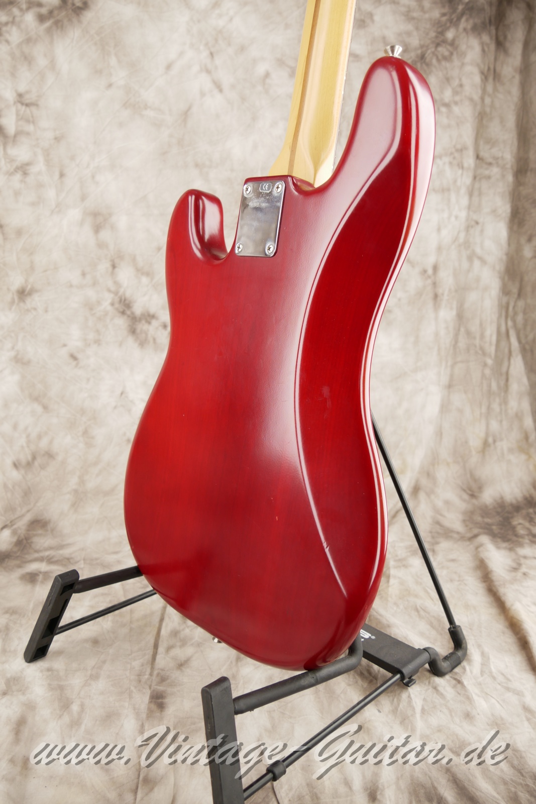 img/vintage/5770/Fender_precision_bass_highway_one_transparent_red_usa-012.JPG