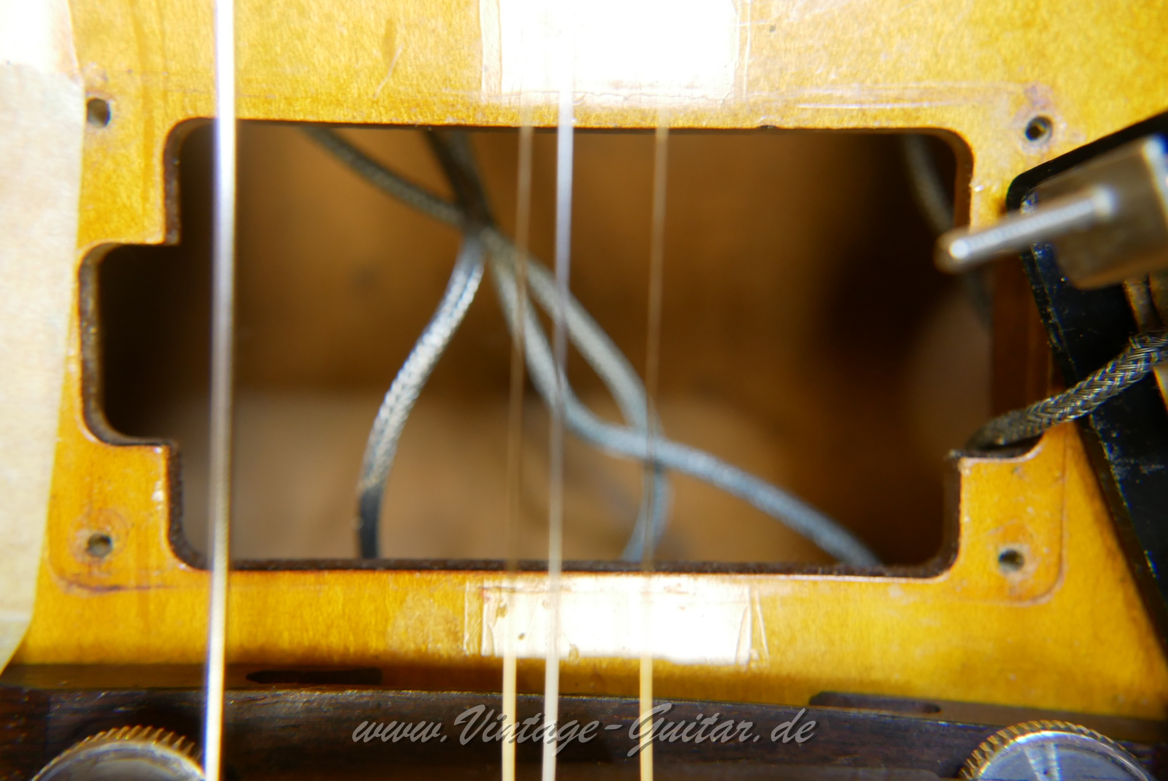 img/vintage/5804/Gibson_ES_175_D_PAF_sunburst_1959-017.JPG