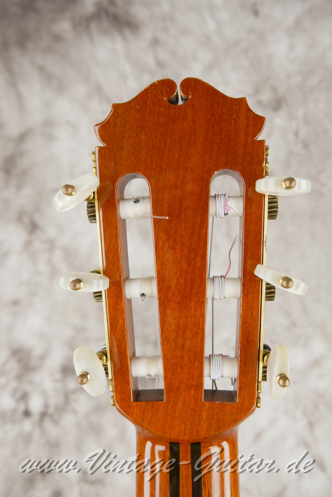 img/vintage/5892/Masaru_Kohno_Special_Brazilian_rosewood_body_Japan_1982-004.JPG