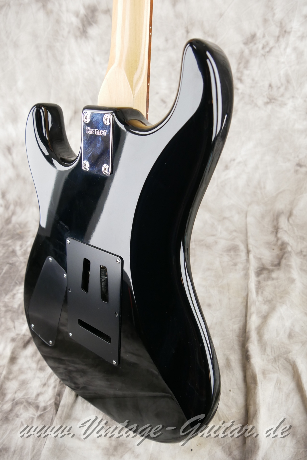 img/vintage/5928/Kramer_Baretta_Special_Asia_black_2016--012.JPG