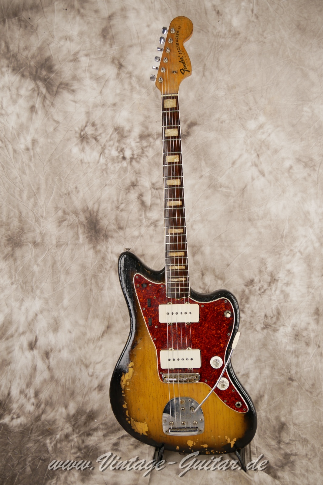 Fender-Jazzmaster-1969-sunburst-001.jpg