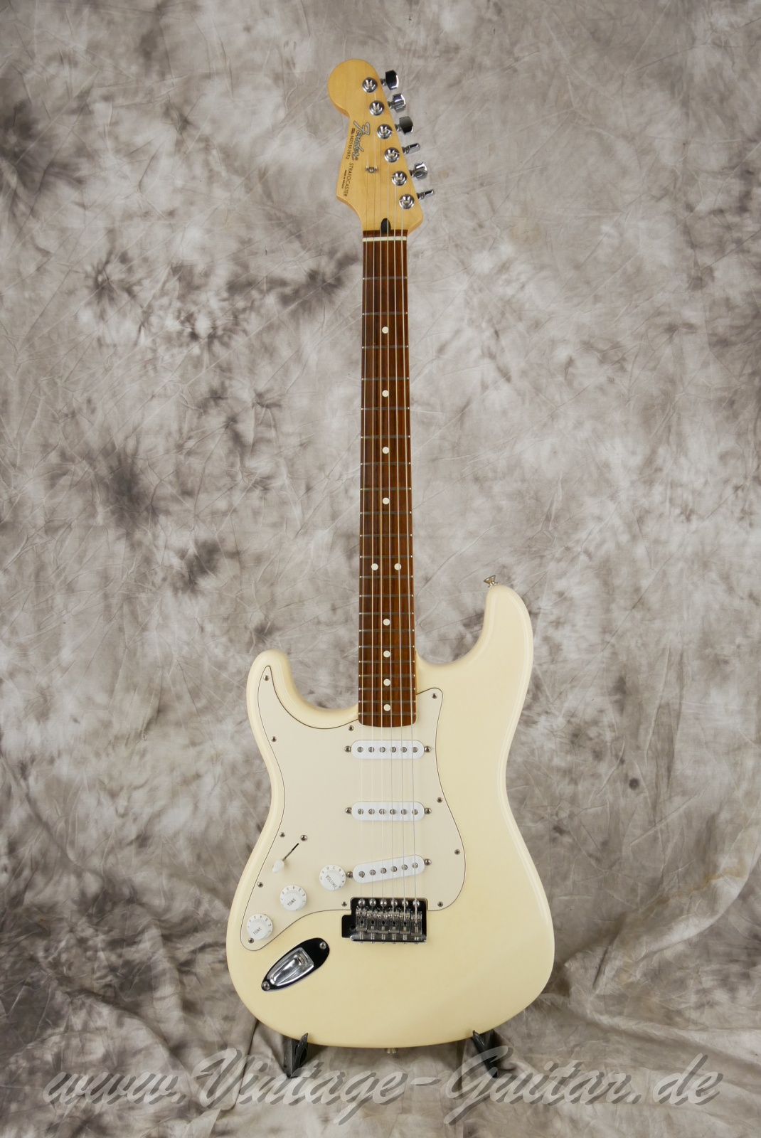 Fender-Stratocaster-lefthand-mexico-2005-arctic-white-01.jpg