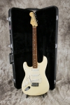 Musterbild Fender-Stratocaster-lefthand-mexico-2005-arctic-white-13.jpg