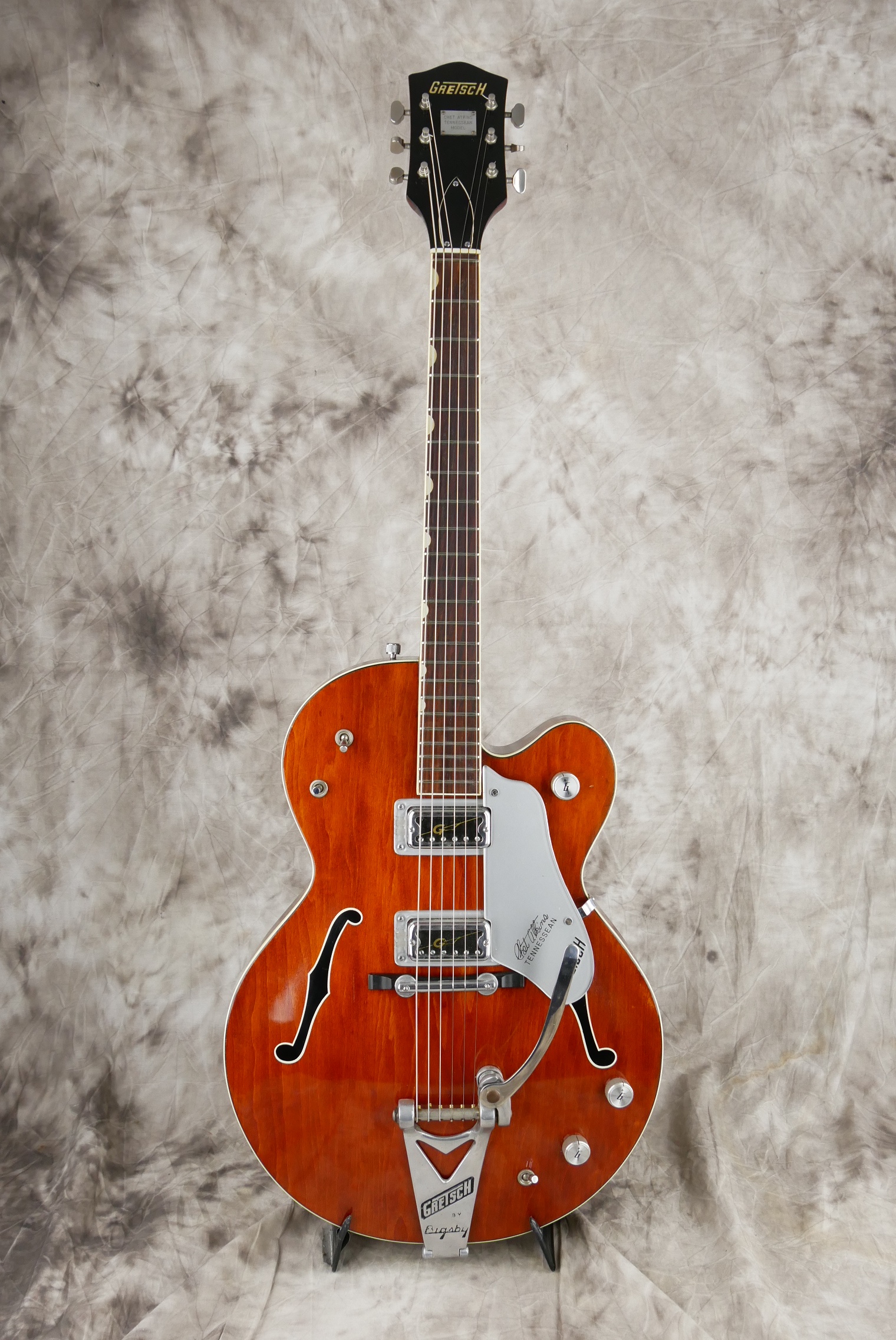 Gretsch-6119-Chet-Atkins-Tennessean-Model-1967-walnut-01.jpg