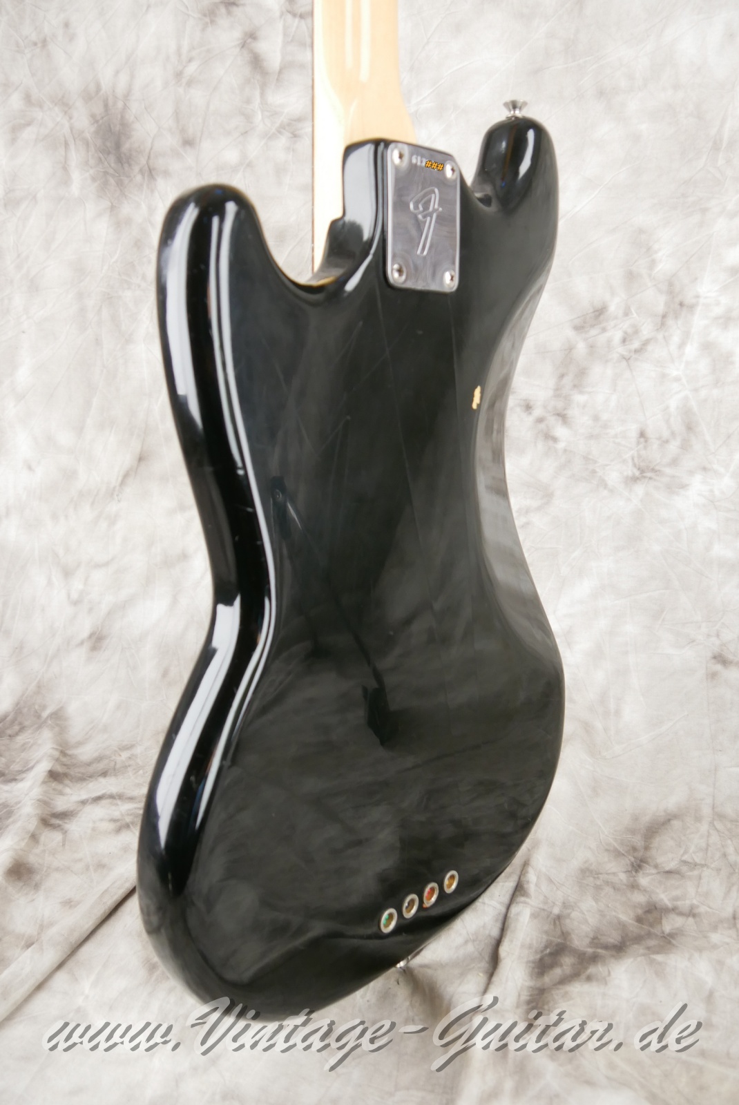 img/vintage/6008/Fender_Mustang_Bass_Black_USA_1976-011.JPG