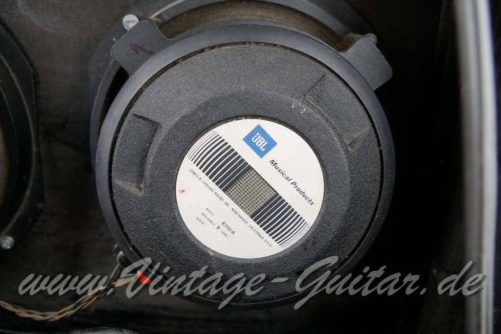 img/vintage/6028/Fender_Bandmaster_Reverb_silverface_110V_1971_rebuilt_2x10_combo_blonde-008.jpg