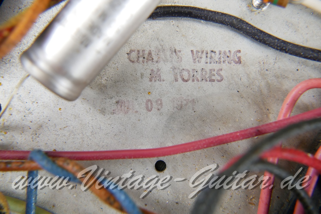 img/vintage/6028/Fender_Bandmaster_Reverb_silverface_110V_1971_rebuilt_2x10_combo_blonde-030.jpg