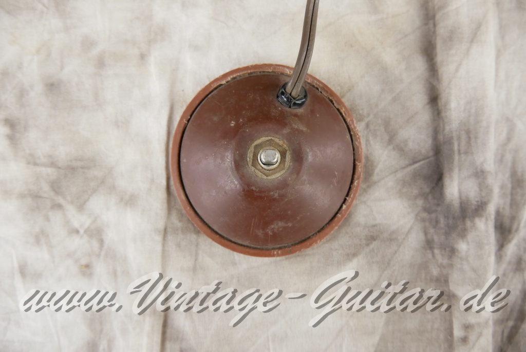 img/vintage/6045/Fender_Vibrolux_Amp_brownface_1x12_USA_1962-011.jpg