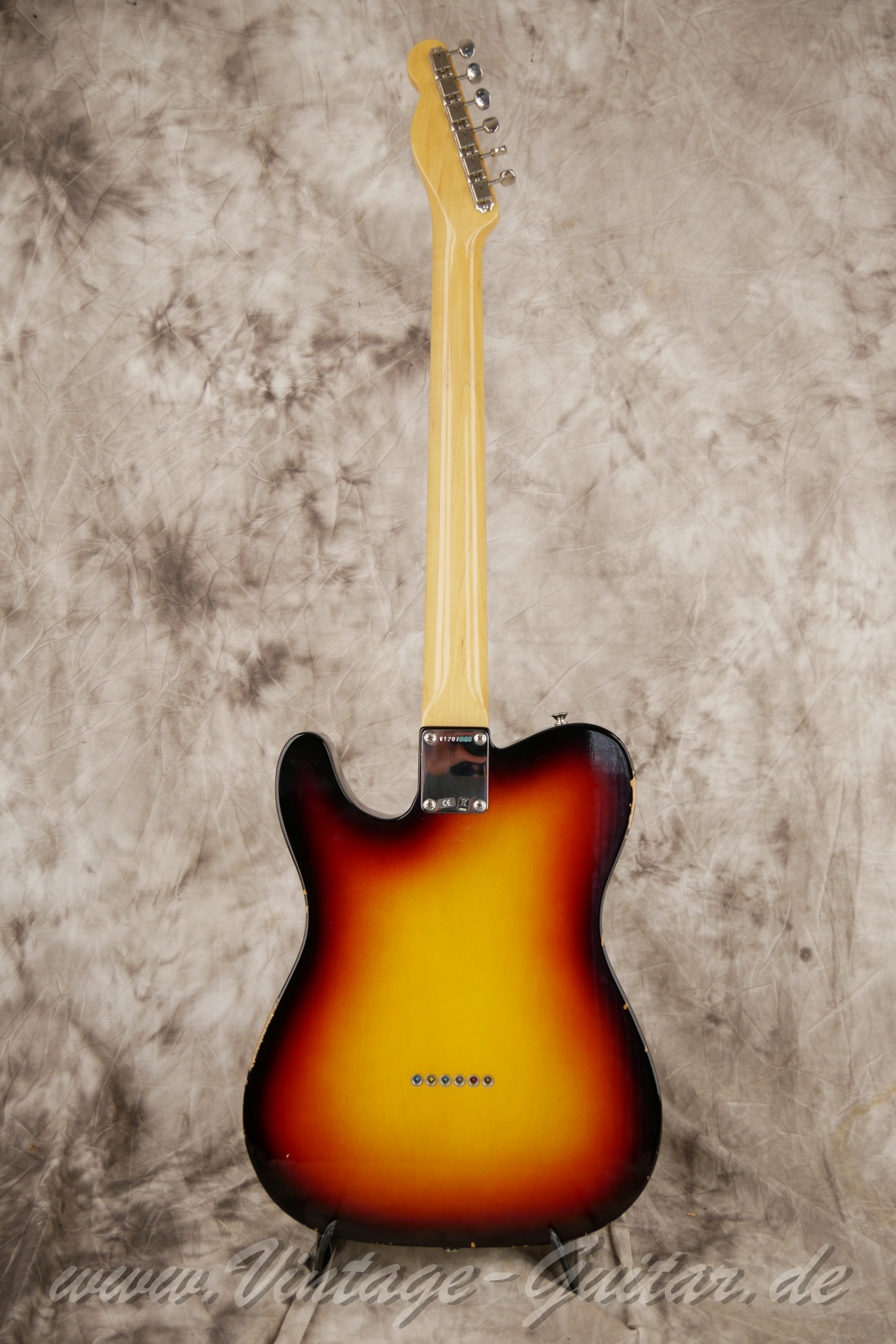 img/vintage/6080/Fender-Telecaster-AVRI-American-Vintage-Reissue-64-2012-sunburst-02.jpg
