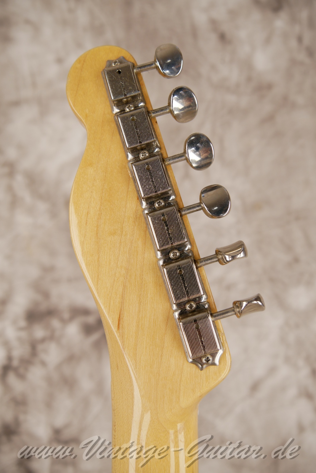 img/vintage/6080/Fender-Telecaster-AVRI-American-Vintage-Reissue-64-2012-sunburst-04.jpg