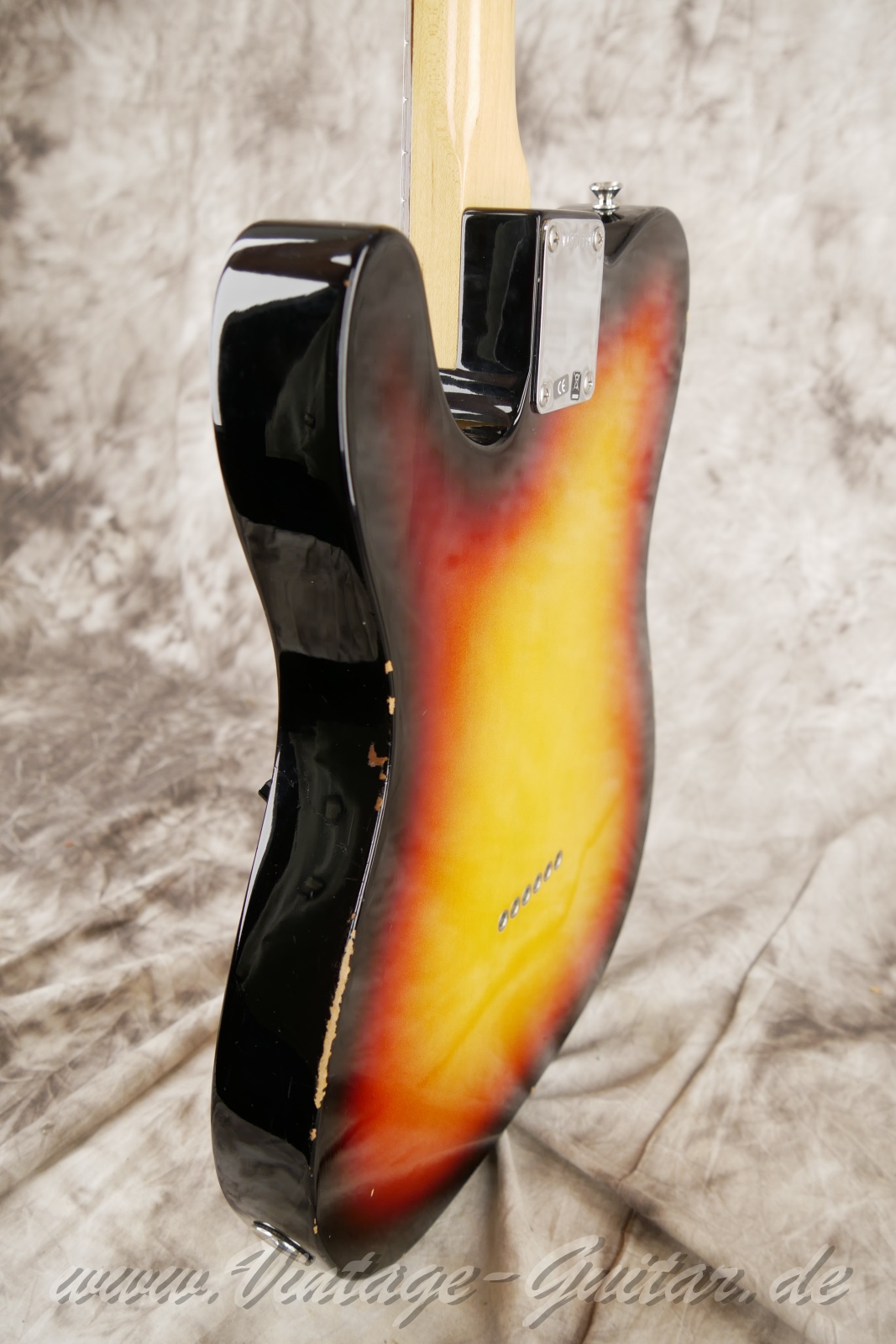 img/vintage/6080/Fender-Telecaster-AVRI-American-Vintage-Reissue-64-2012-sunburst-11.jpg