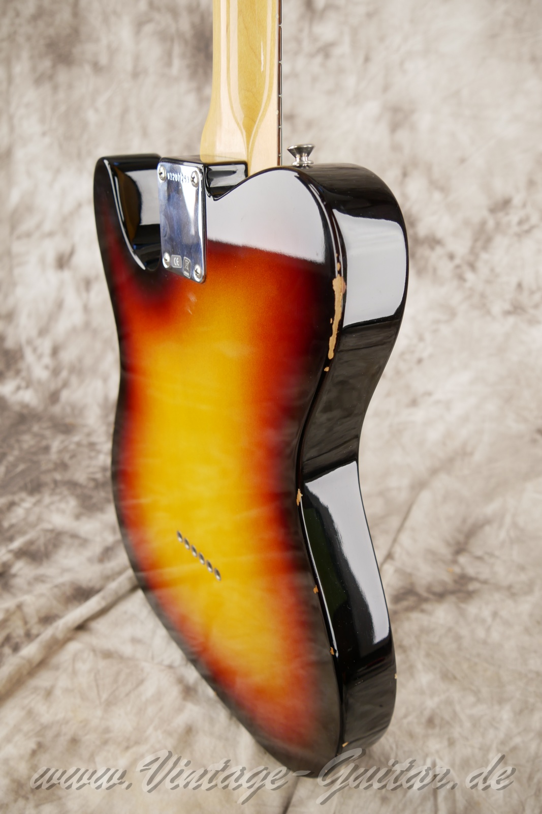 img/vintage/6080/Fender-Telecaster-AVRI-American-Vintage-Reissue-64-2012-sunburst-12.jpg
