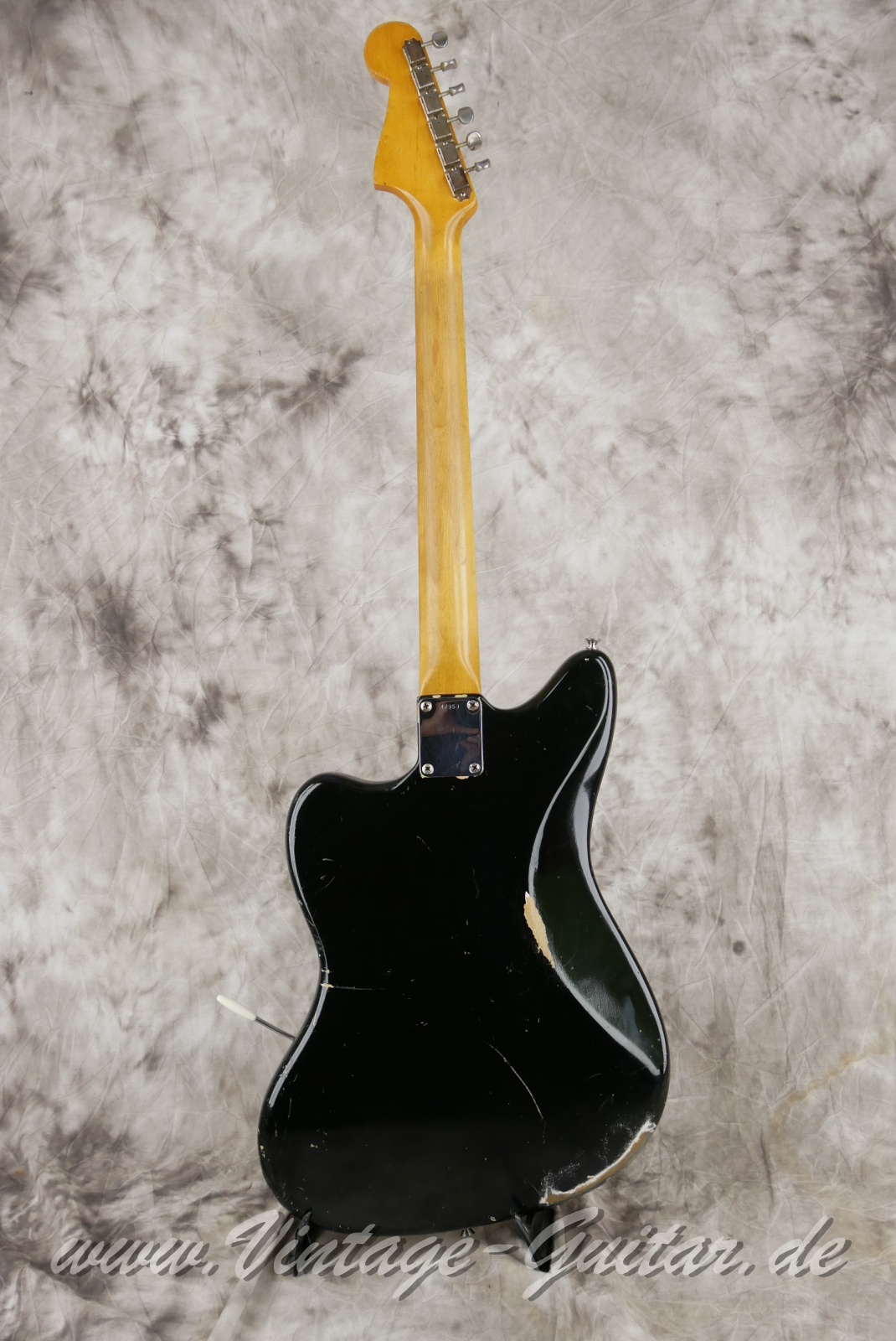 img/vintage/6082/Fender_Jazzmaster_refinished_black_1961-002.jpg