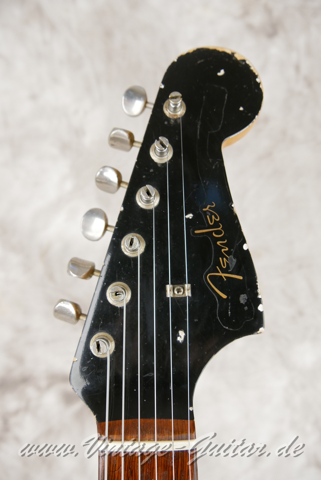 img/vintage/6082/Fender_Jazzmaster_refinished_black_1961-003.jpg