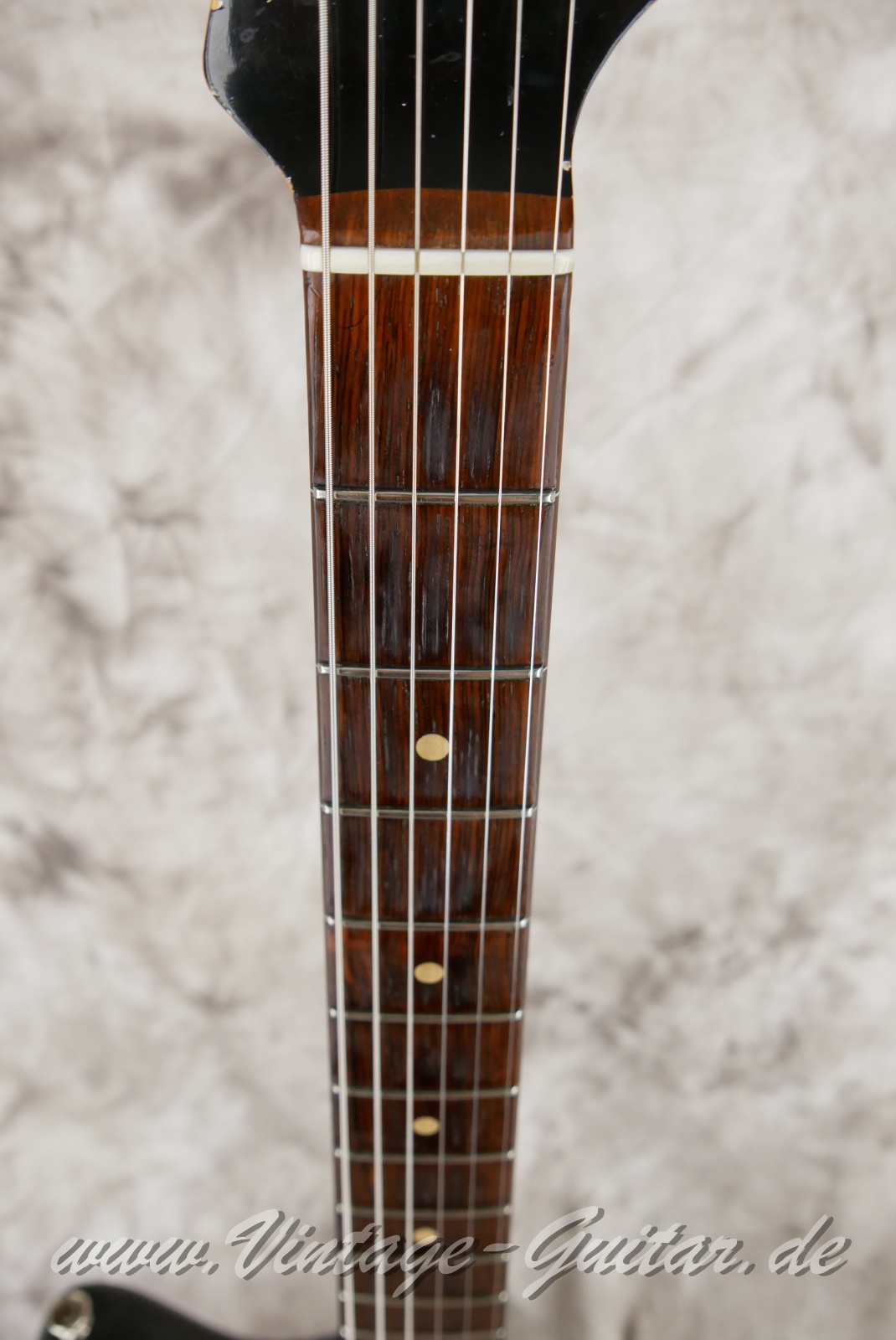img/vintage/6082/Fender_Jazzmaster_refinished_black_1961-005.jpg