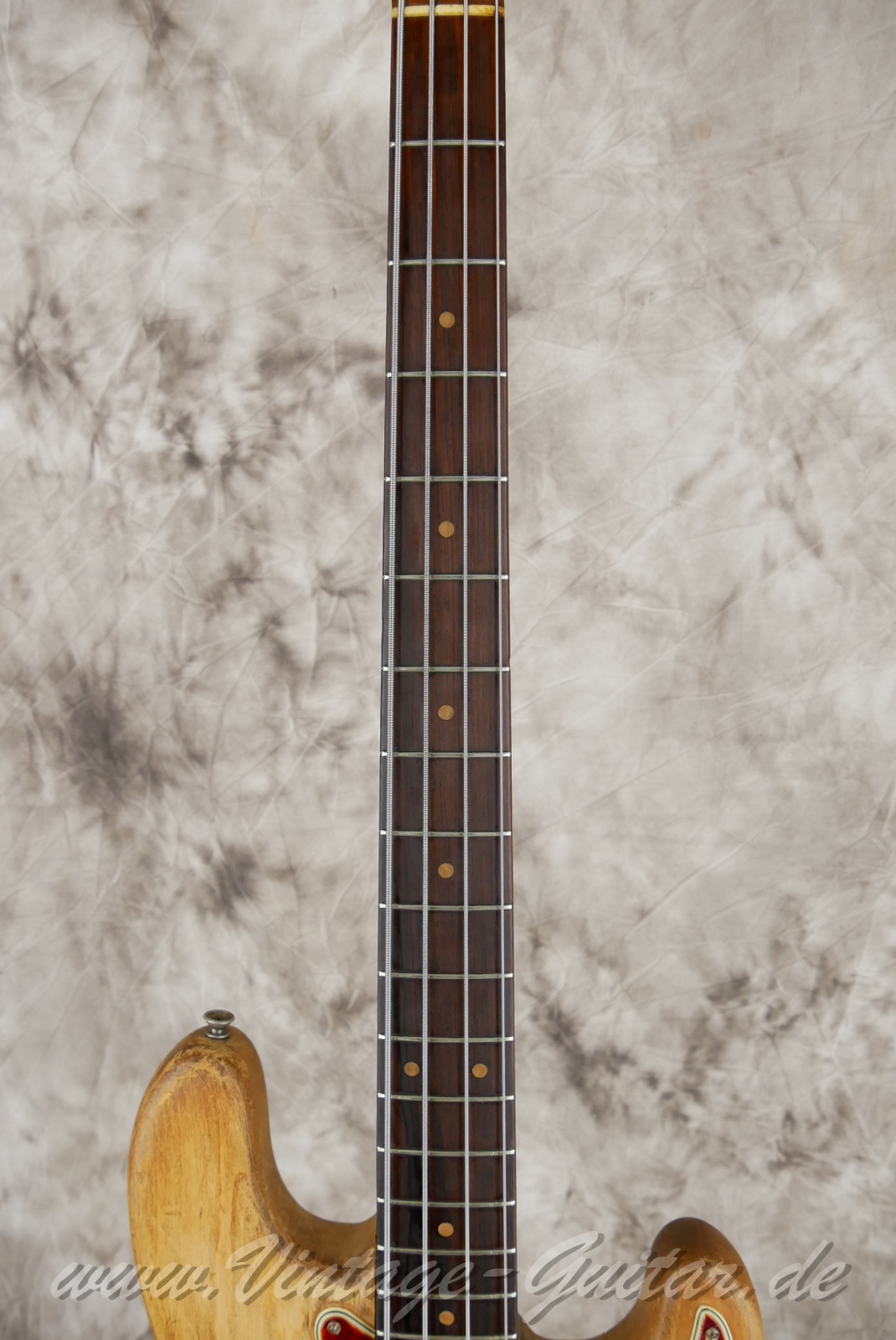 img/vintage/6117/Fender-Precision-Bass-pre-CBS-body-stripped-1963-natural-05.jpg