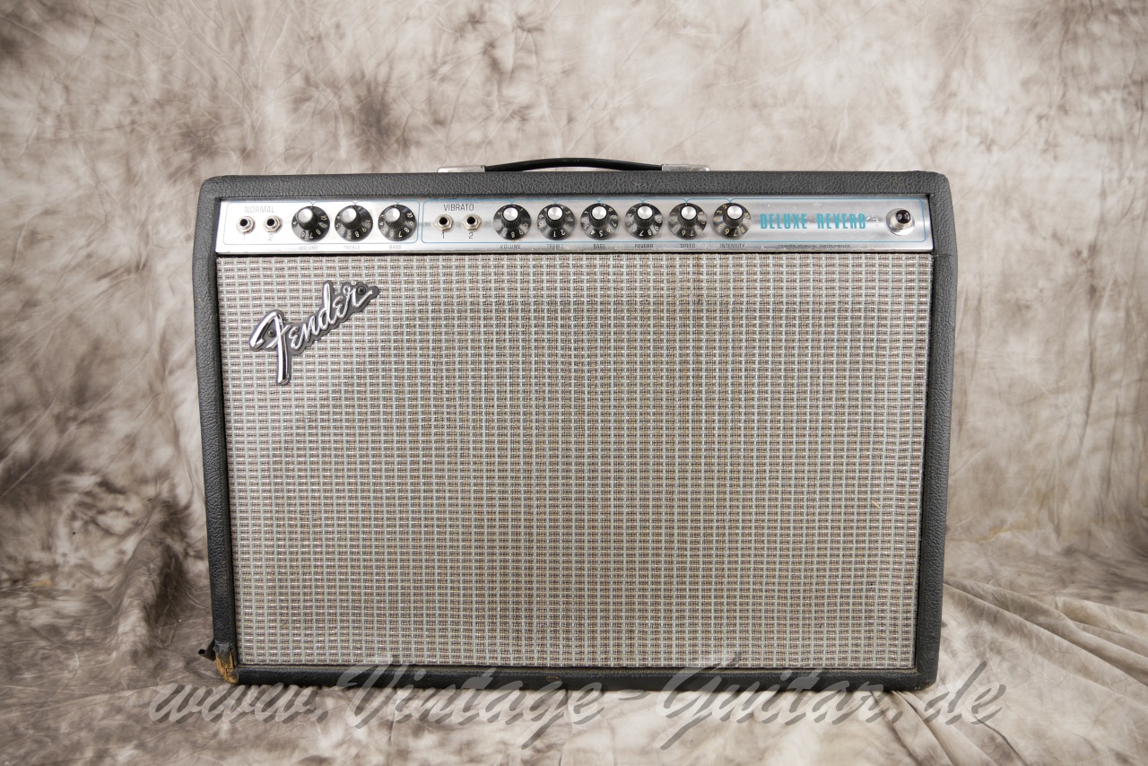 img/vintage/6127/Fender-Deluxe-Reverb-1977-black-tolex-01.jpg