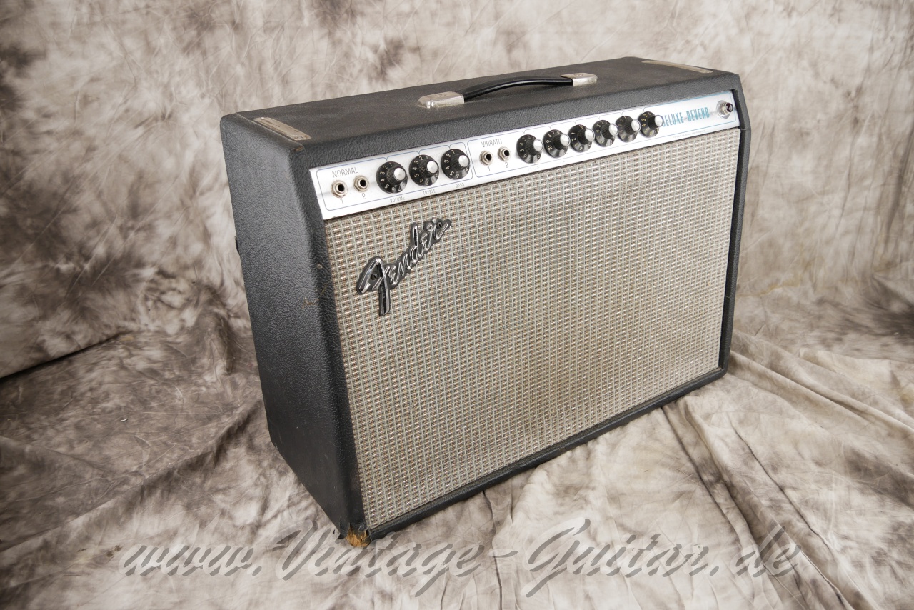 img/vintage/6127/Fender-Deluxe-Reverb-1977-black-tolex-07.jpg