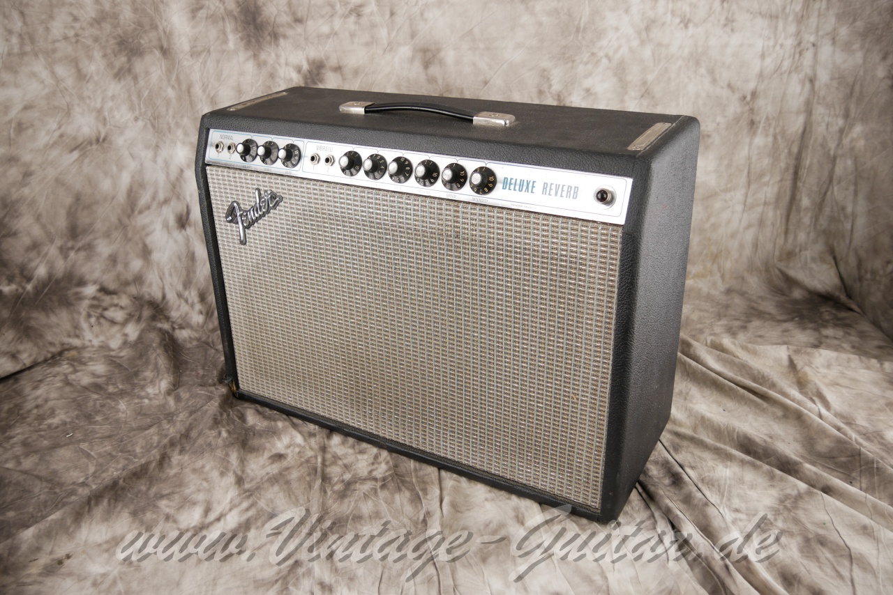 img/vintage/6127/Fender-Deluxe-Reverb-1977-black-tolex-08.jpg