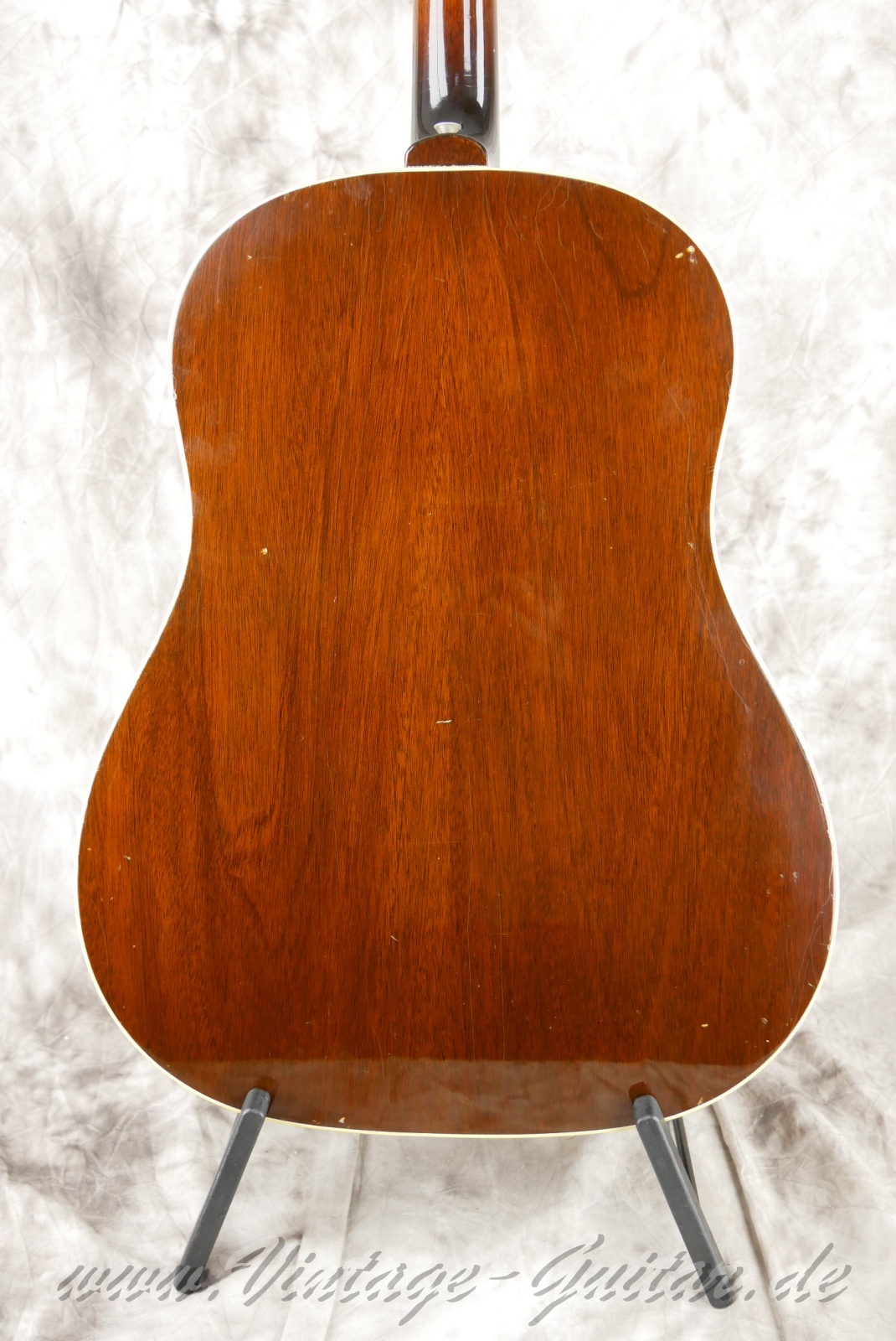 img/vintage/6135/Gibson-J-160E-beatles-guitar-1968-sunburst-08.jpg