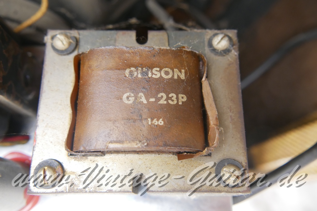img/vintage/6143/Gibson_GA_8_Discoverer_Tweed_1x12_USA_1962-020.JPG