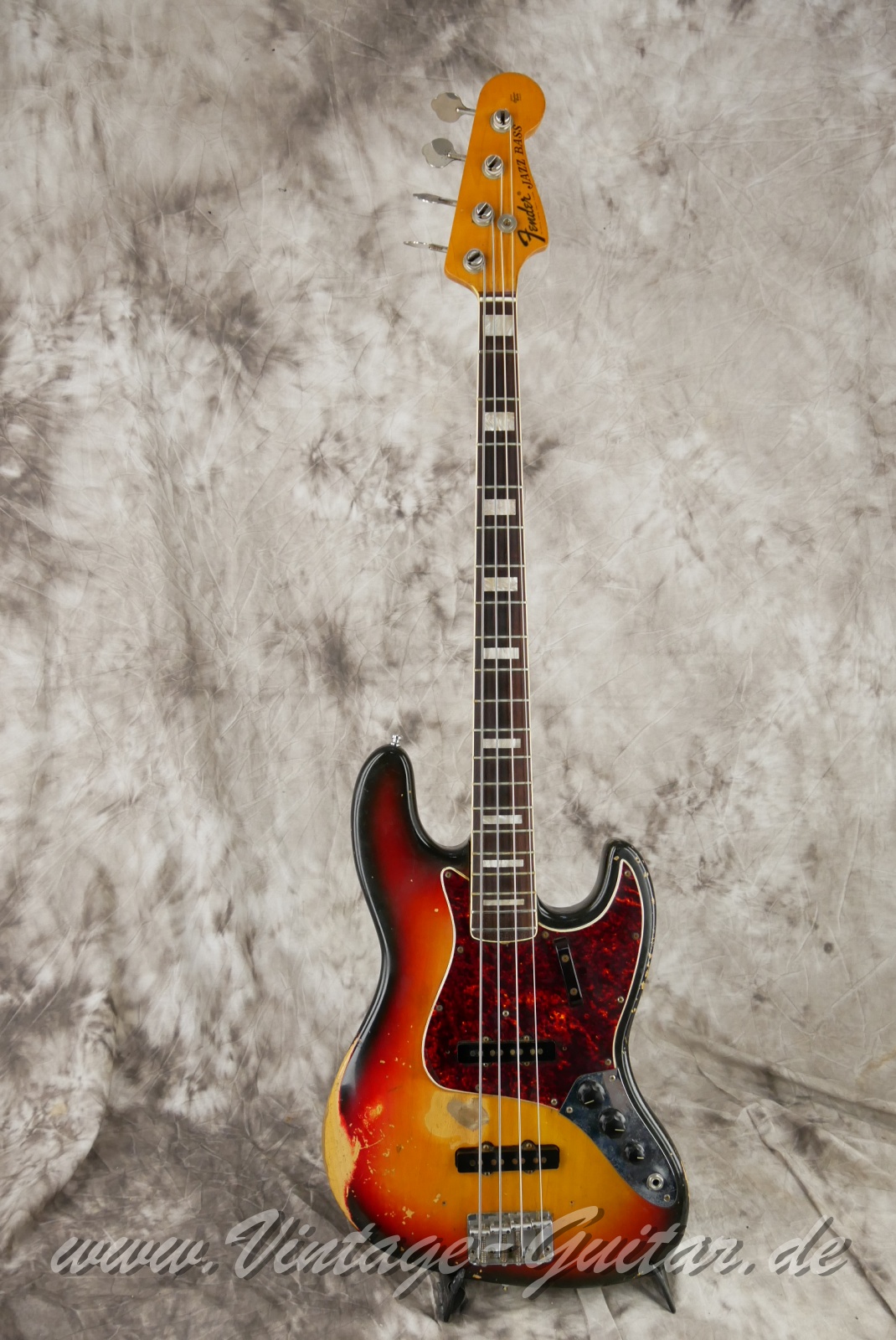 Fender_Jazz_Bass_sunburst_1971-001.JPG