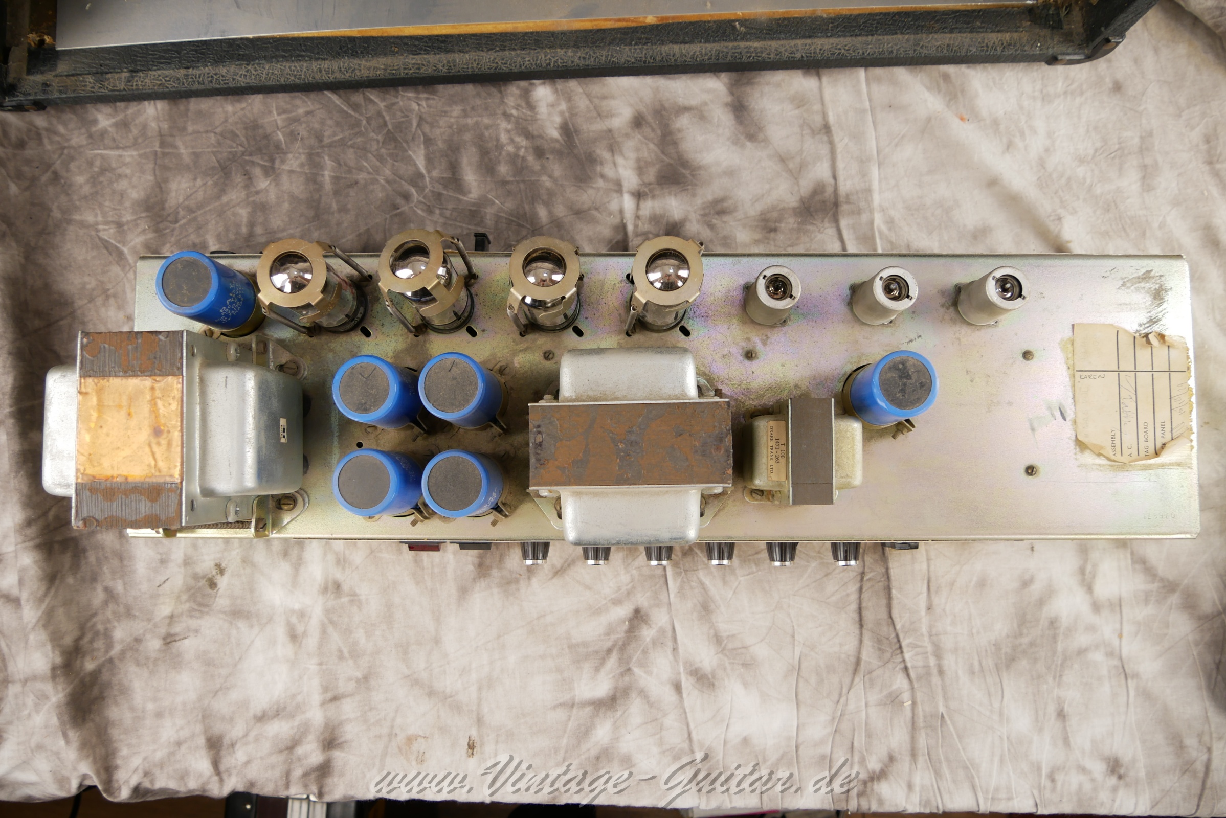 img/vintage/6164/Marshall_2203_JCM800_Master_model_lead_uk_1979-12.jpg