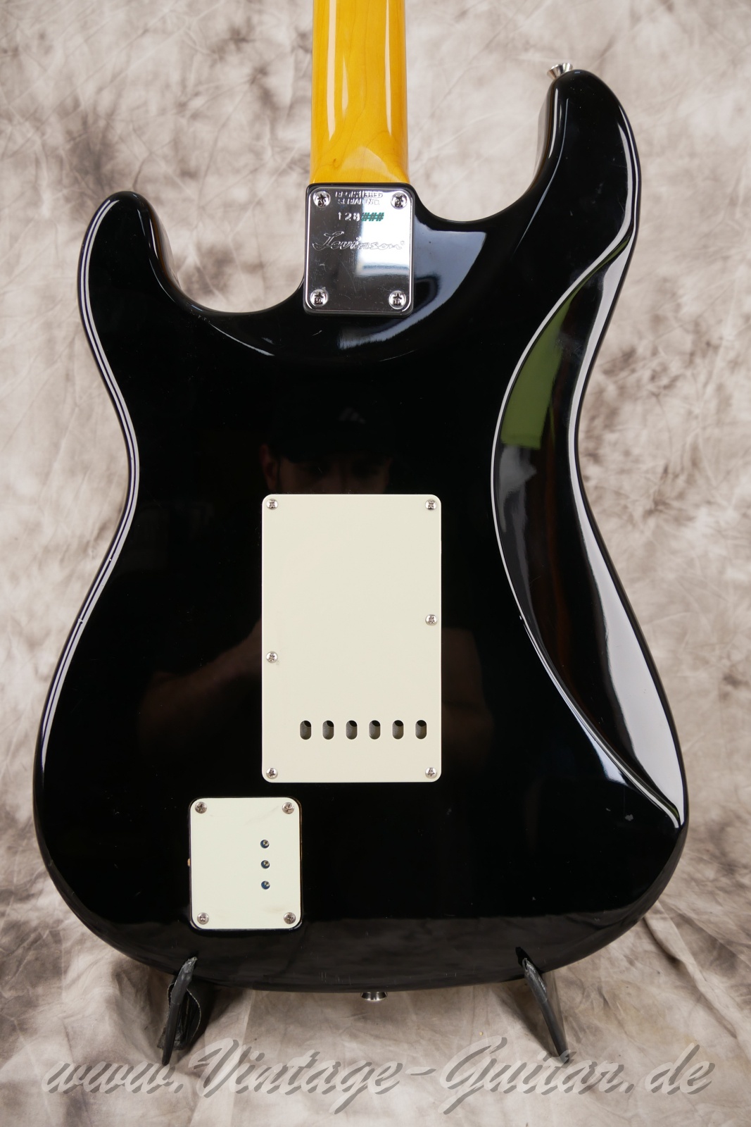 img/vintage/6184/Blade-by-Levinson-R-2-Stratocaster-1990c.-Japan-black-108.jpg