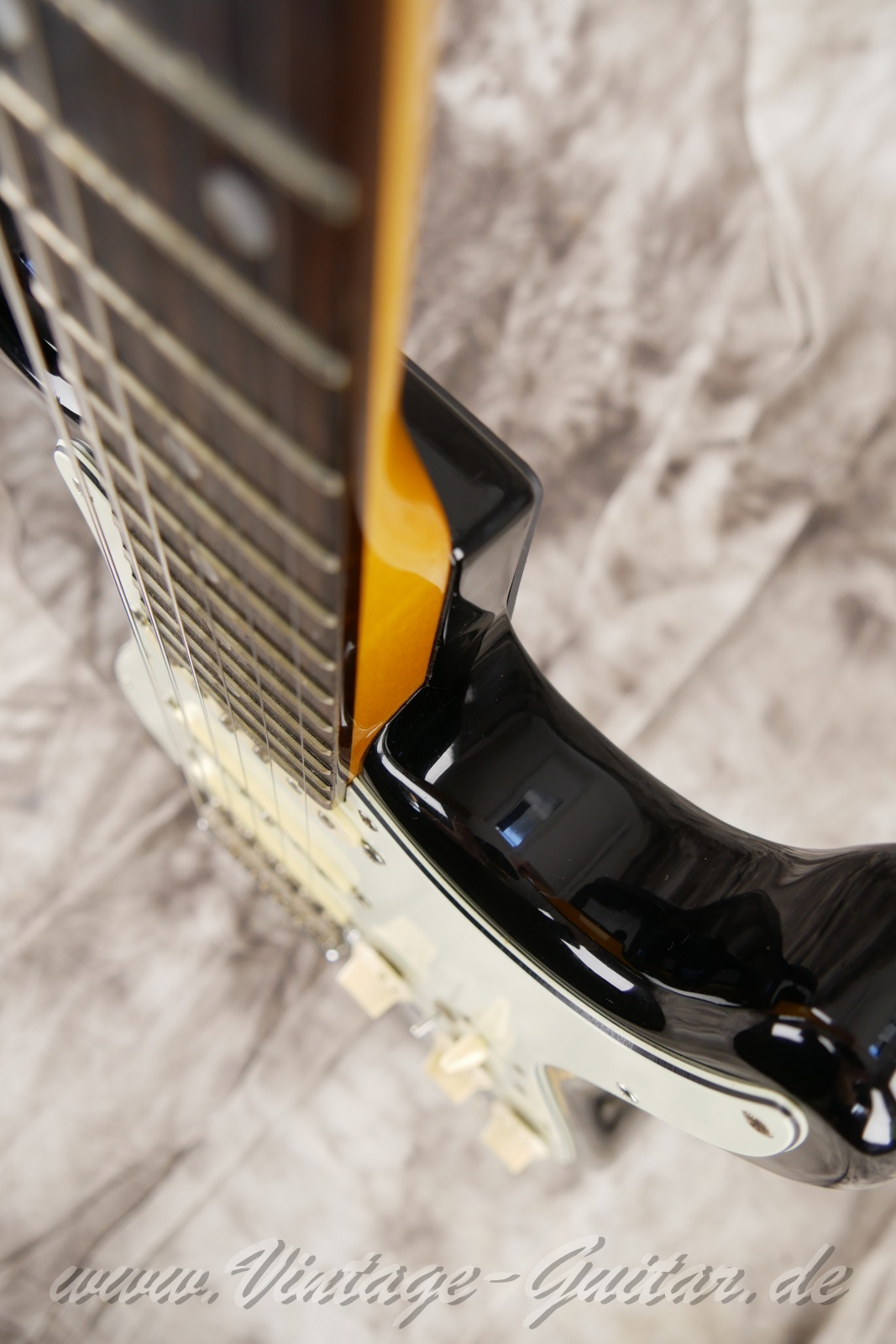 img/vintage/6184/Blade-by-Levinson-R-2-Stratocaster-1990c.-Japan-black-114.jpg