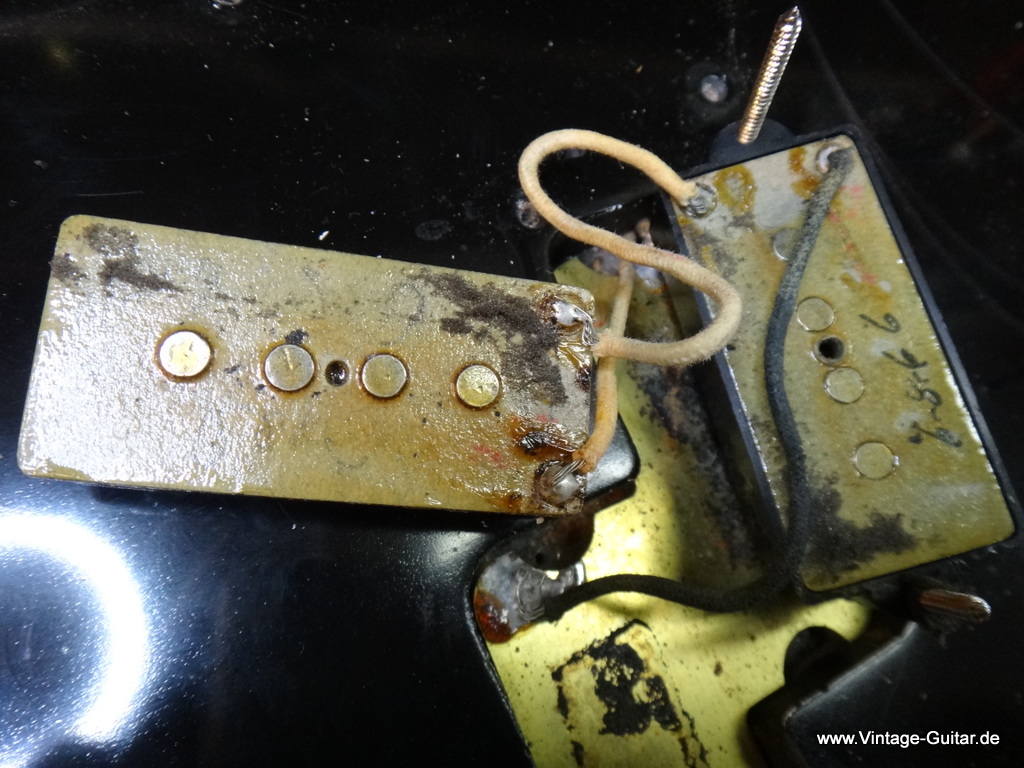img/vintage/6187/fender_precision_bass_1966_black_refin_USA-014.JPG