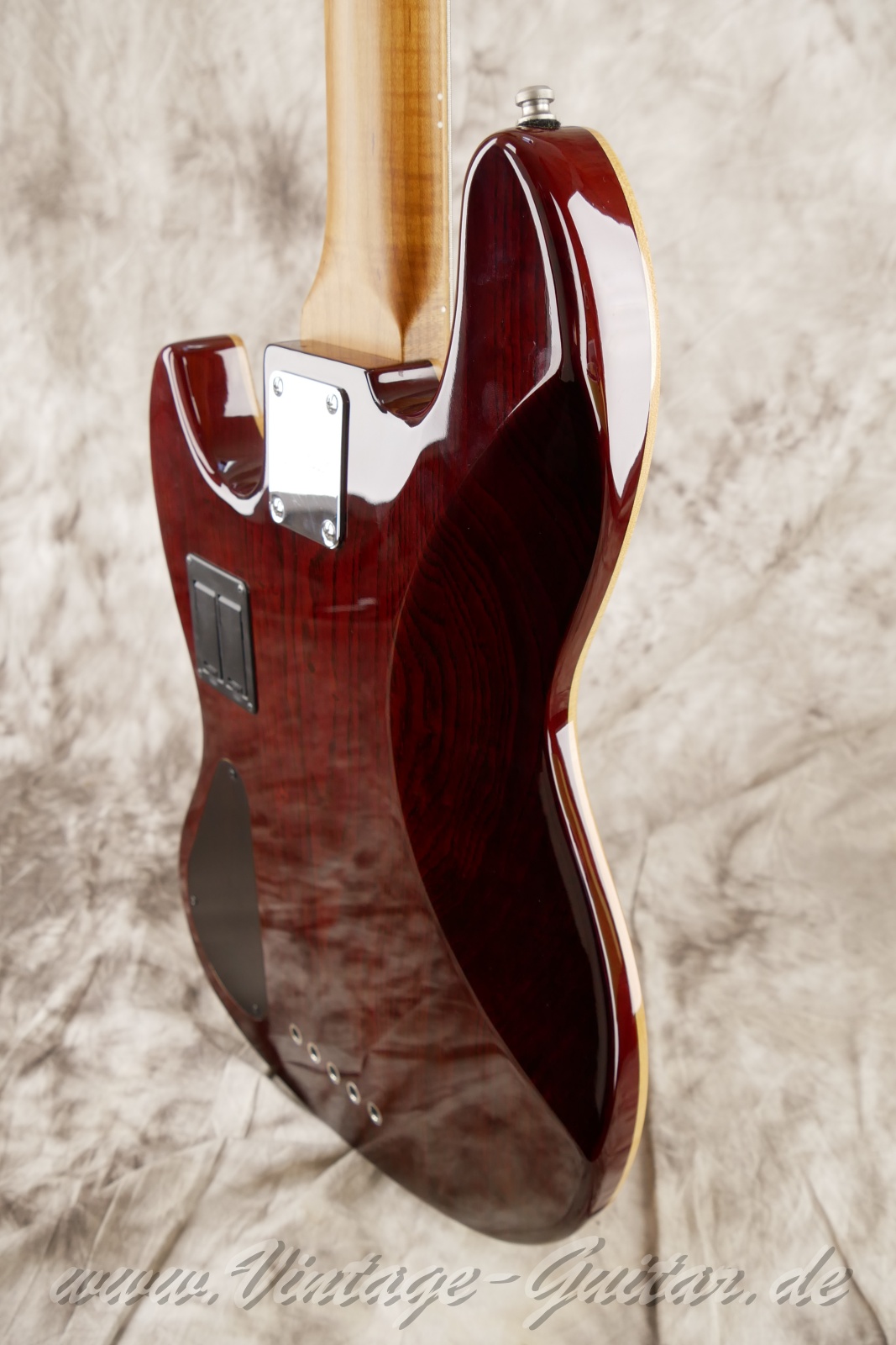 img/vintage/6188/Sire-Marcus-Miller-V10-5-string-bass-2020-Tobacco-Sunburst-12.jpg