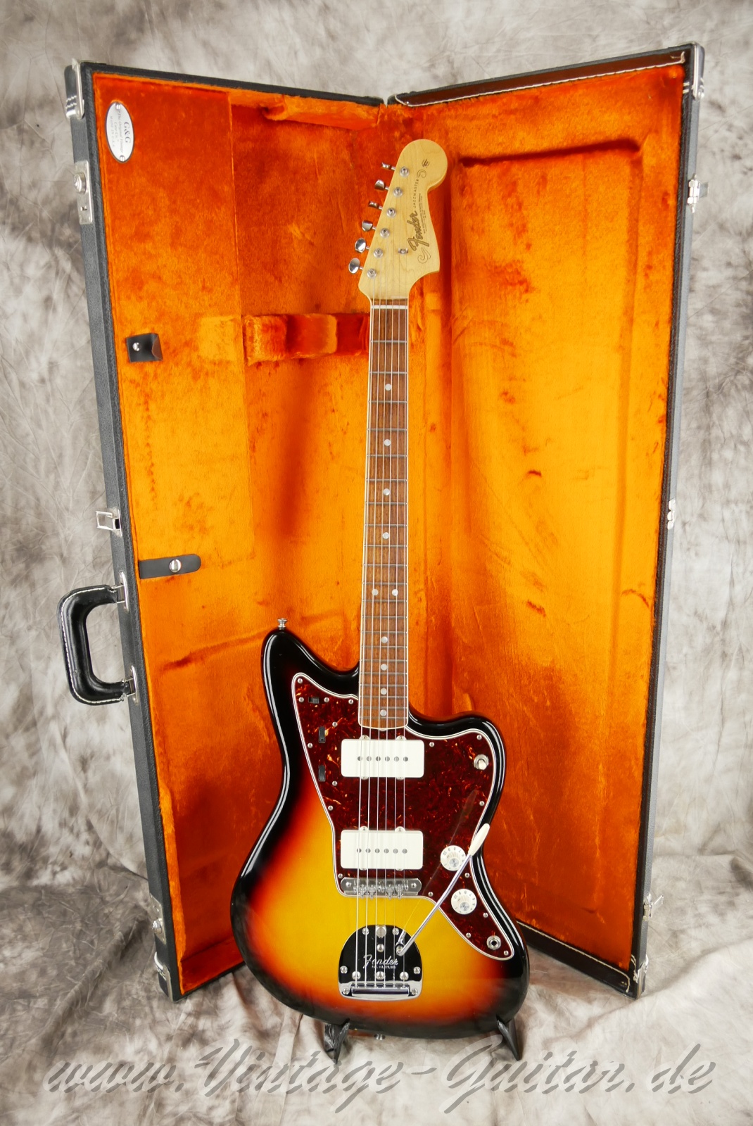 img/vintage/6190/fender_jazzmaster_american_vintage_65_2014_sunburst_USA-17.jpg