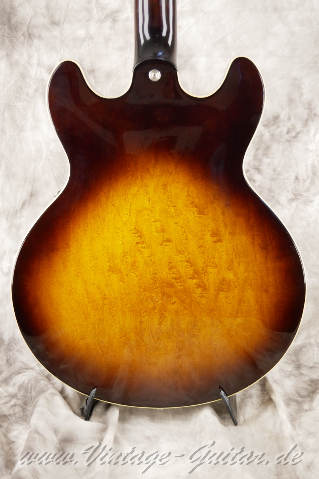 img/vintage/6195/Ibanez-AS-50-1981-Tobaco-Burst-08.jpg