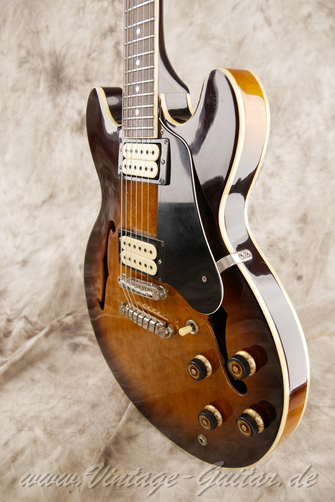 img/vintage/6195/Ibanez-AS-50-1981-Tobaco-Burst-10.jpg