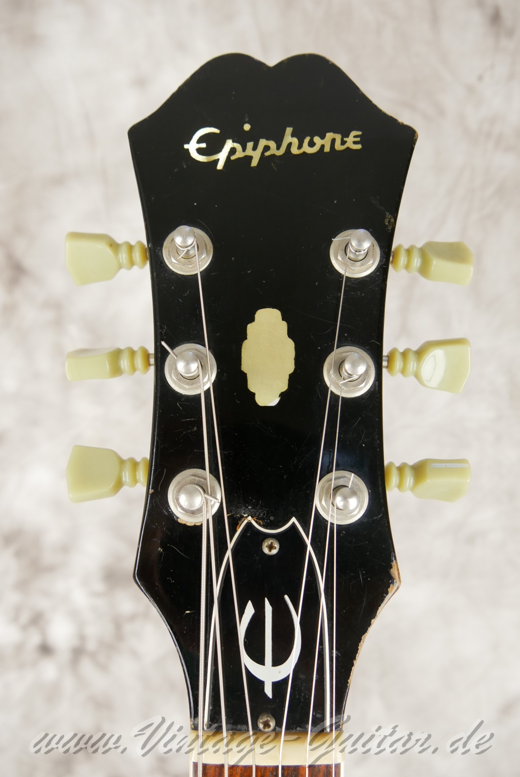img/vintage/6198/Epiphone-Riviera-E360T-1967-sunburst-03.jpg
