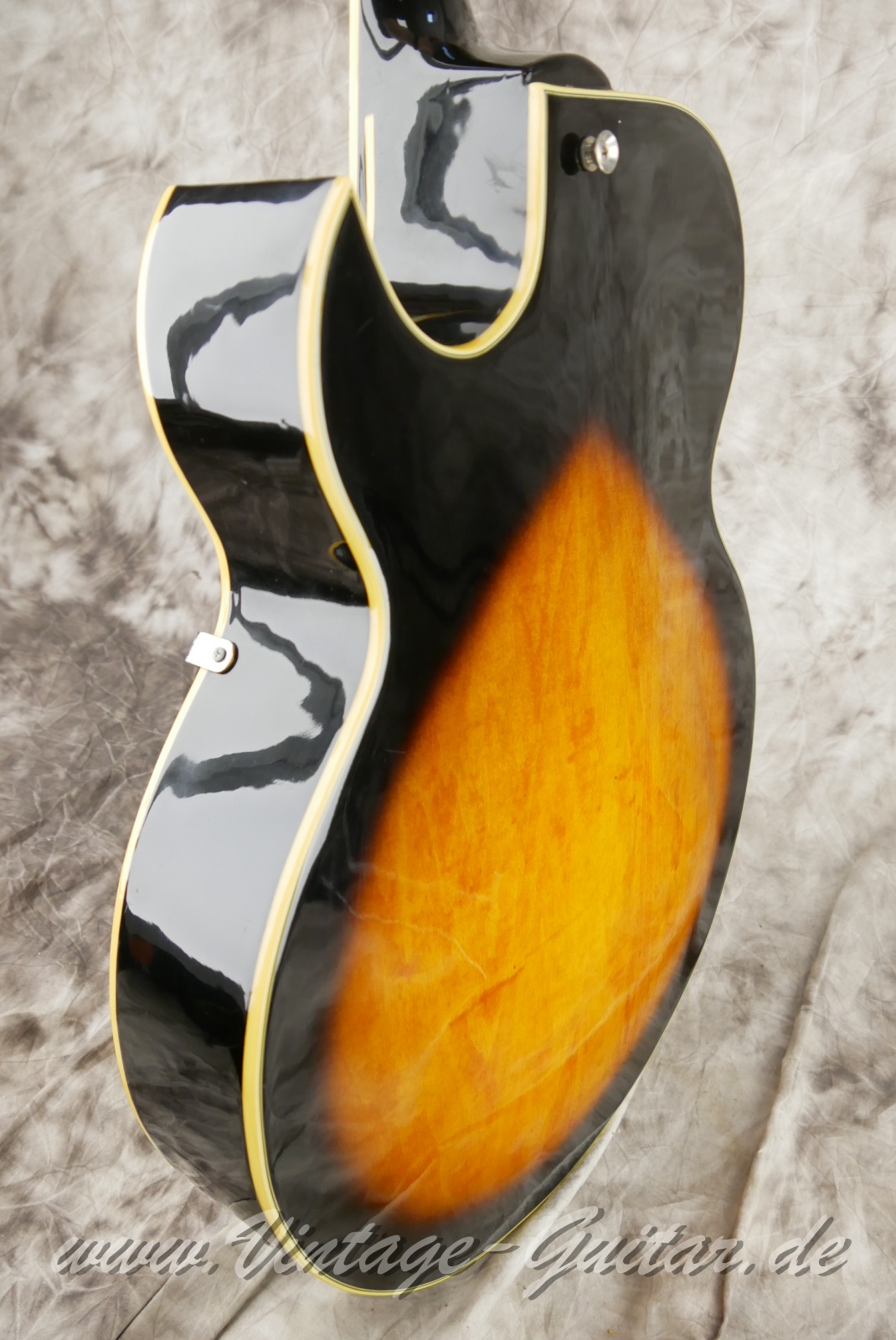 img/vintage/6205/Epiphone_ES_175_sunburst_Korea_1999-011.JPG