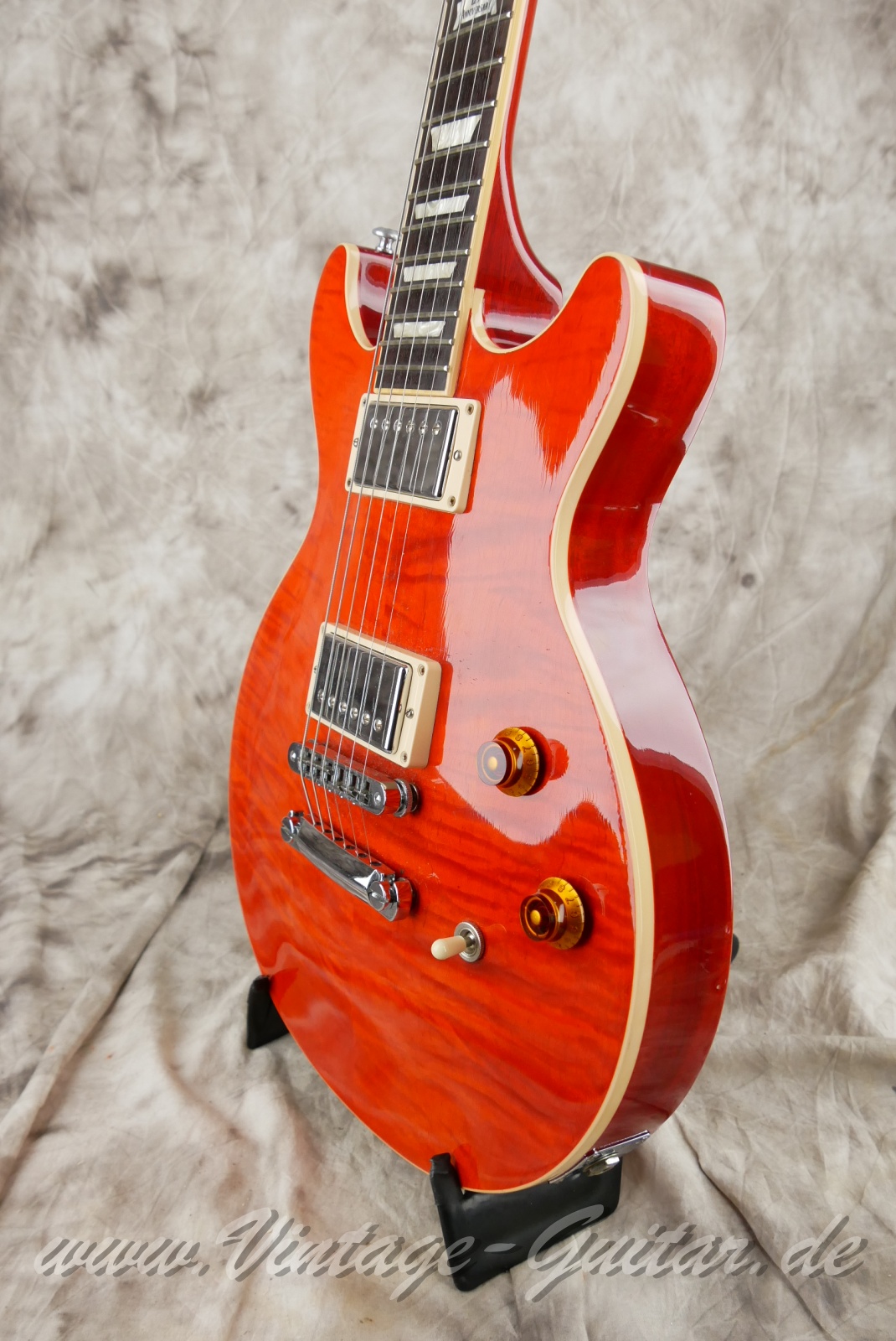 img/vintage/6236/Gibson_Les_Paul_dc_transredflametop_2014_usa-010.JPG
