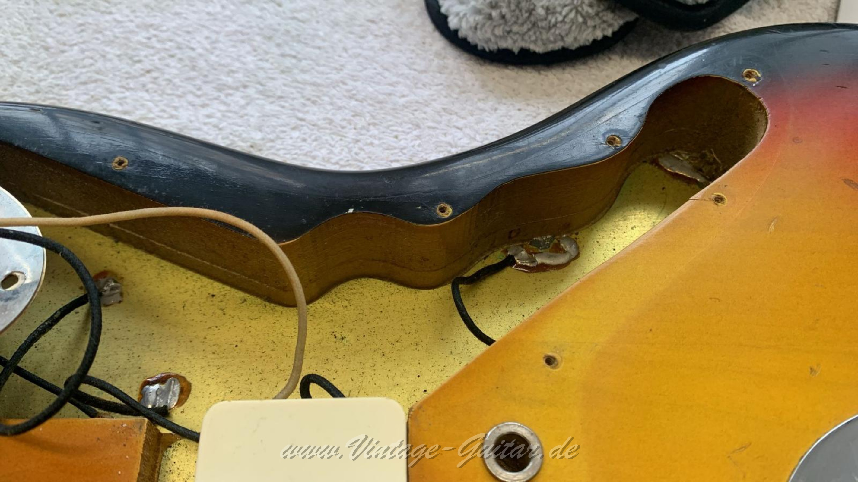 img/vintage/6240/Fender-Jazzmaster-1966-sunburst-032.jpg