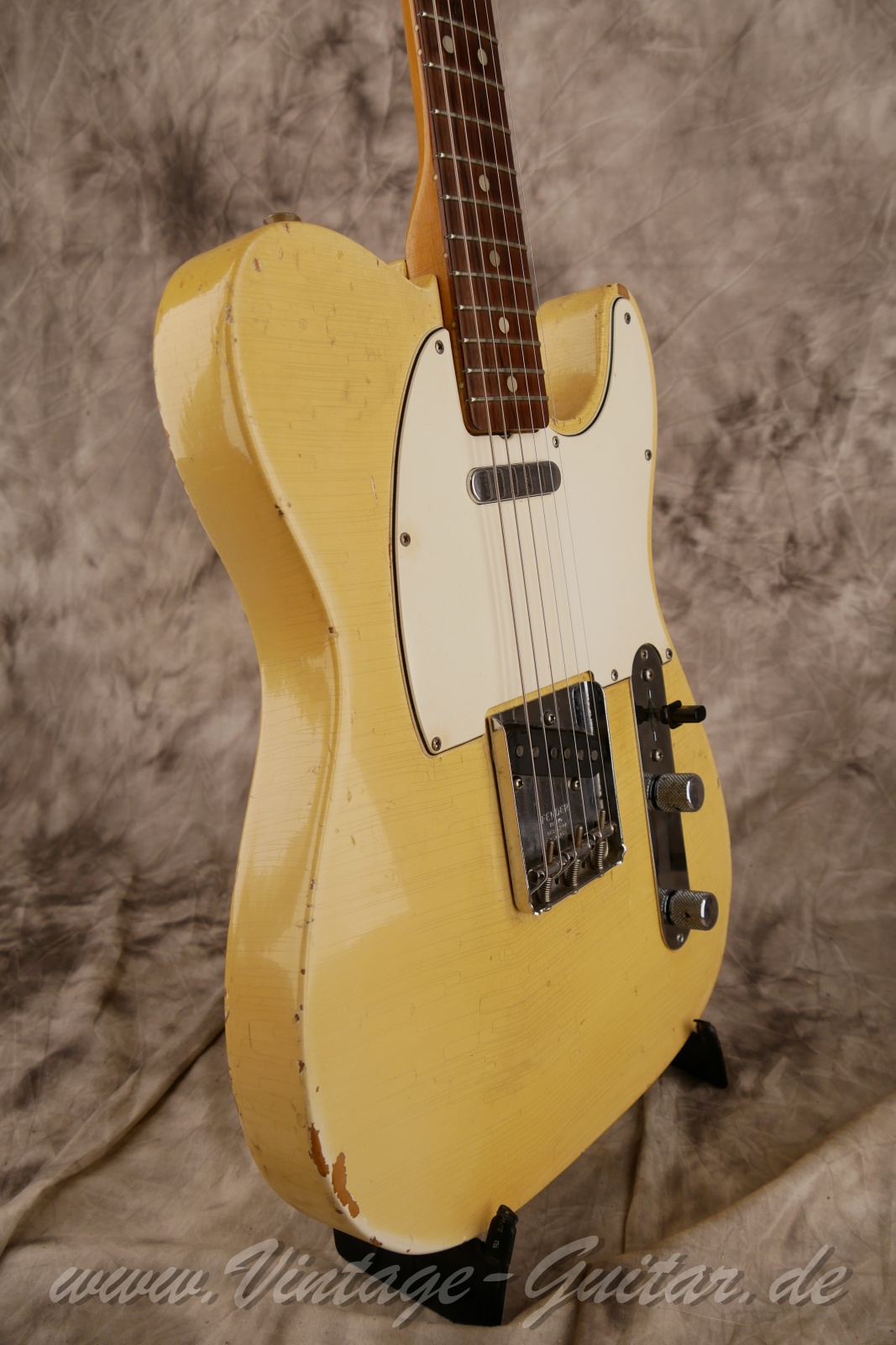 img/vintage/6242/Fender-Telecaster-1967-blonde-009.jpg