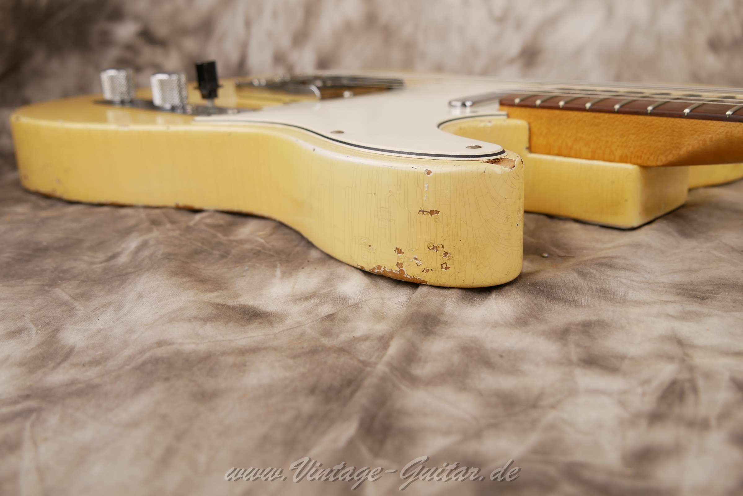 img/vintage/6242/Fender-Telecaster-1967-blonde-013.jpg