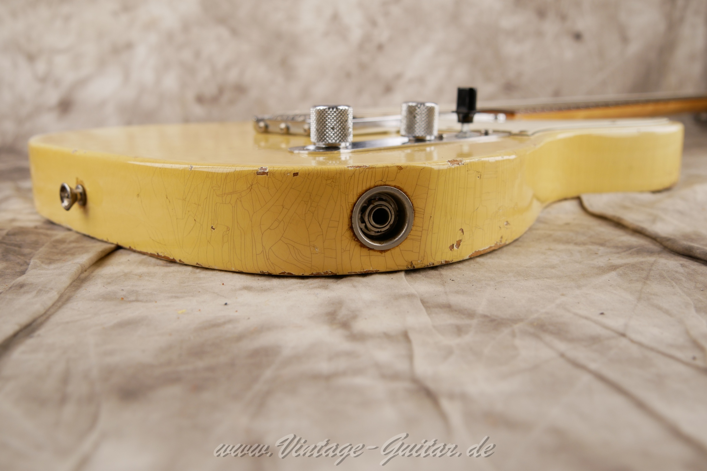 img/vintage/6242/Fender-Telecaster-1967-blonde-015.jpg